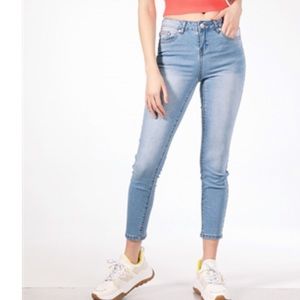 NWT Medium Wash Denim Jeans